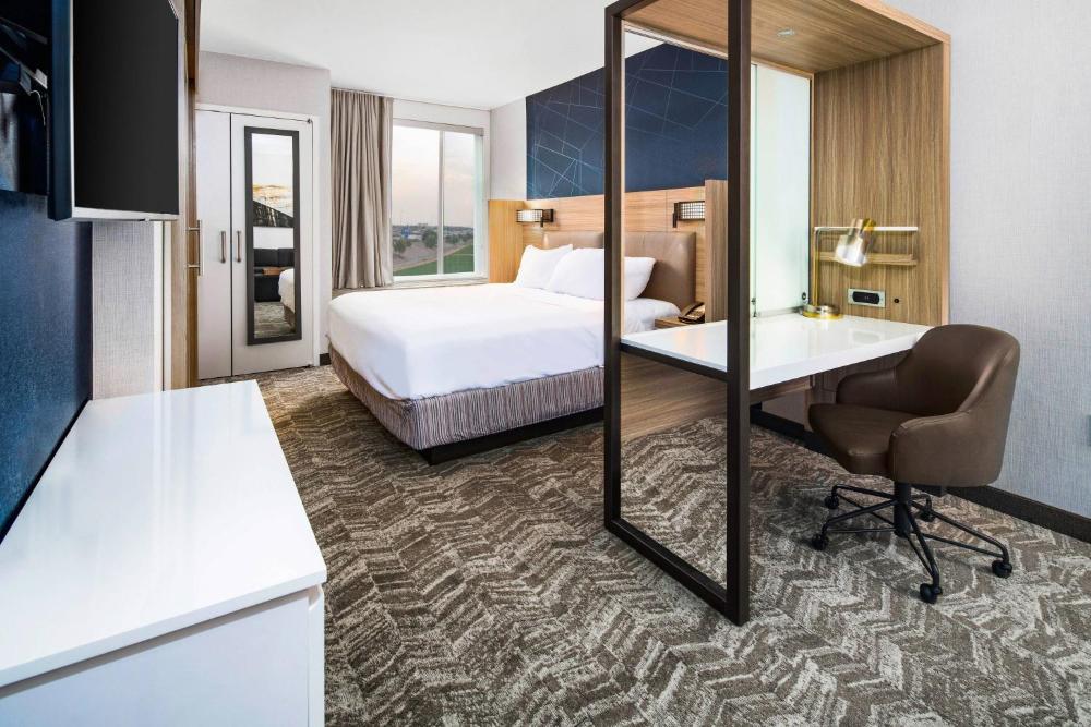 King Suite with Roll-In Shower and Trundle Sofa - Mobility Access/Communication Assistance interior
